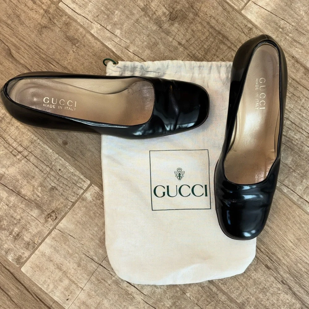 Gucci Women's Black Patent Leather Heels - Picture 2 of 5